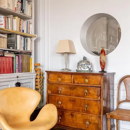 Veeve - Impressions Of The Eiffel Tower Apartment
