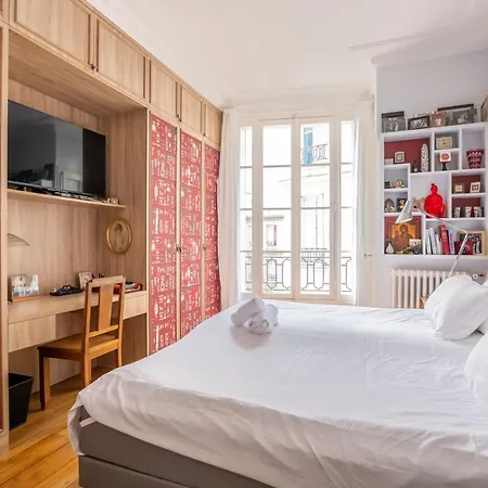 Veeve - Impressions Of The Eiffel Tower *