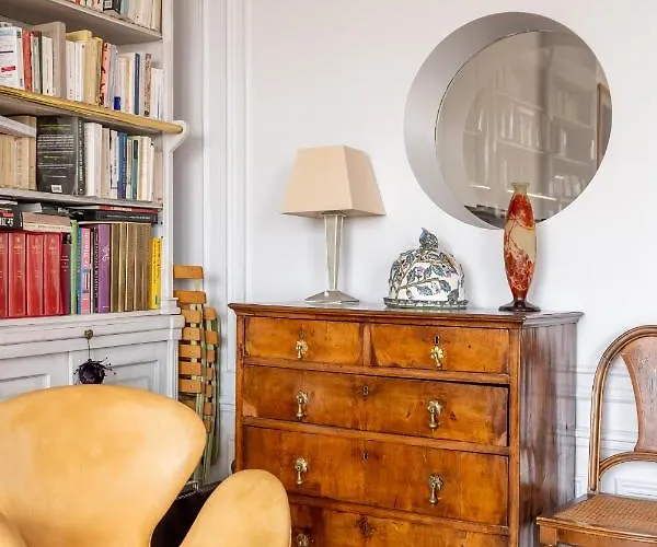 Veeve - Impressions Of The Eiffel Tower Apartment